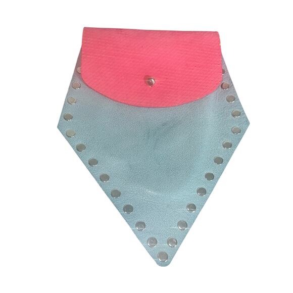 Aleja Aveja Handmade Triangle Leather Bag Pink & Aqua Rivet Detail
Unique indie - Picture 1 of 8